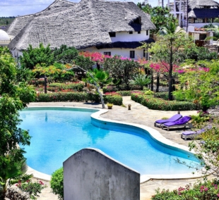 Jumbo Resort baseinas 3