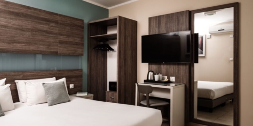 115 the strand hotel 1