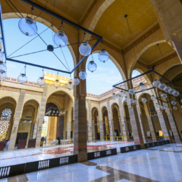 Al Fateh Grand Mosque, muziejus, vidus