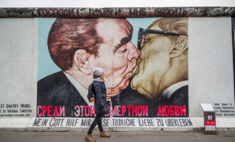 East Side Gallery, bučinys