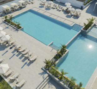 Abacus Suites baseinas