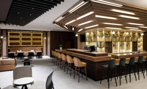  AC Hotel Bratislava Old Town, baras