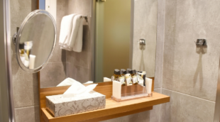 Adrian Hotel Athens 3