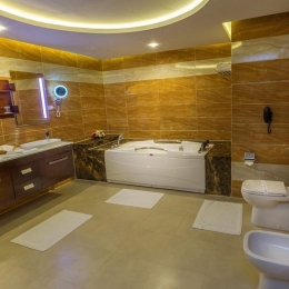 Albatros White Beach Resort vonioje 5848