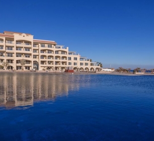 Albatros White Beach Resort baseinas 5856