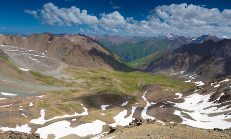 Altyn Arashan landscape