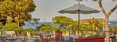 Alua Calvia Mallorca restorano terasa