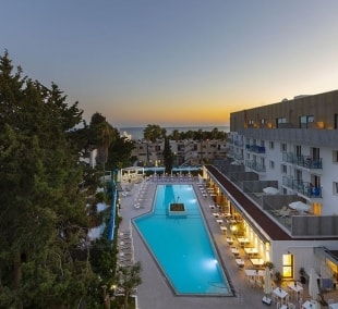 Anemi Hotel & Suites baseinas