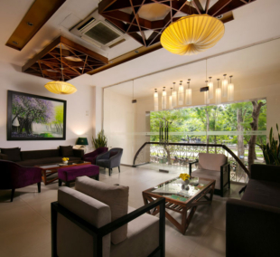 Anise Hanoi Hotel & Spa lobby