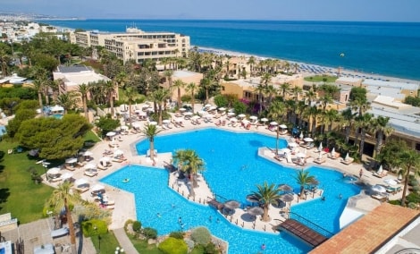 Aquila Rithymna Beach, baseinas