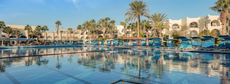 Arabia Azur Resort baseinas