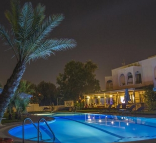 argo hotel baseinas 7448