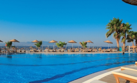 Armonia Holiday Village & Spa baseinas