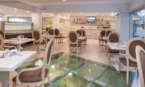 Artemis Hotel Apartments 4