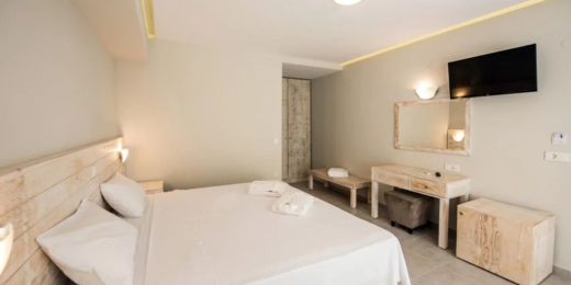 Artemis Hotel Apartments 6