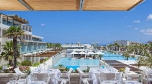 avra imperial hotel 14549