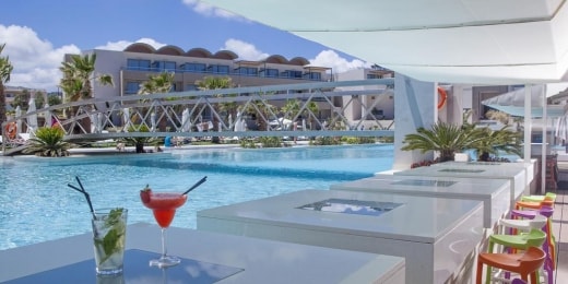 avra imperial hotel baseinas 14559