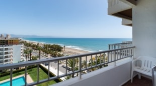 Bajondillo apartamentai, balkonas