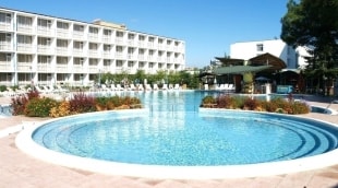 balaton hotel baseinas 11088