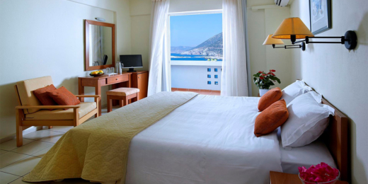 Twin Room in Village Mountain View 4