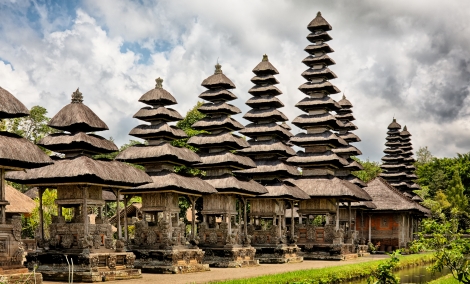 royal temple taman ayun 7542