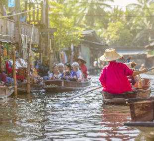 Damnoen saduak floating market
