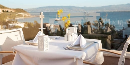 Bellazure Hotel (4*)  4