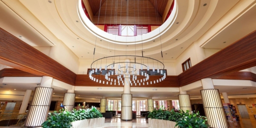 Best jacaranda, lobby