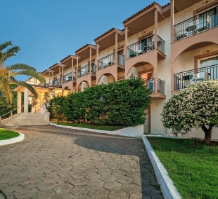 best western zante park teritorija medziai 16381