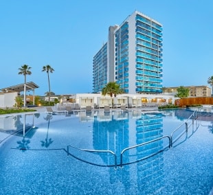 Bg Tonga Design & Suites Tower baseinas