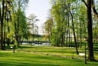poilsis bistrampolio dvare parkas 9009