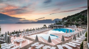 Blue Marine Resort and Spa baseinas