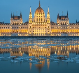 budapestas parlamentas ziema 12386
