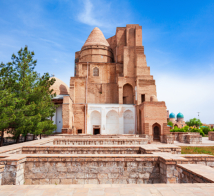 Dorus Saodat Jahangir Mausoleum