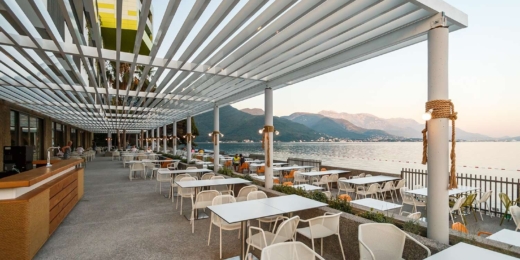Carine Hotel Park, terasa