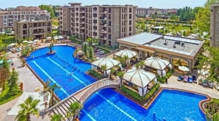 cascadas family resort baseinas 15262
