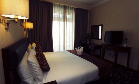cassells al barsha hotel kambaryje 8935