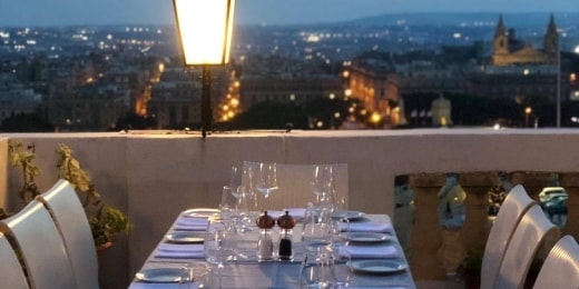 castille hotel terasa