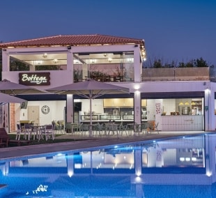 Cavo Orient Beach Hotel & Suites 11