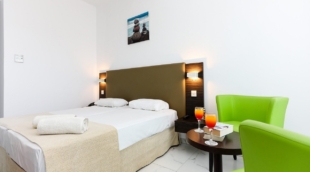 Christofinia Hotel numeris