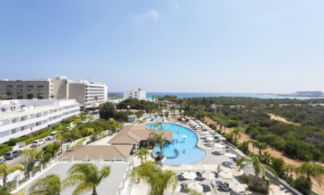Christofinia Hotel, teritorija