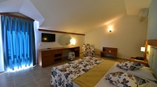club tuana apartamentai 8675