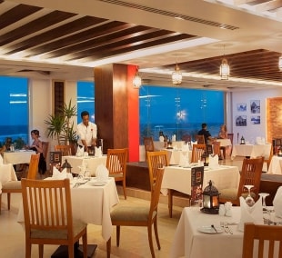 Concorde Moreen Beach Resort & Spa restoranas