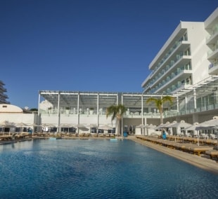 Constantinos the Great Beach Hotel teritorija