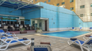 Copthorne Hotel Sharjah, baseinas