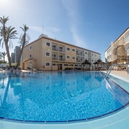 corralejo surfing colors hotelapartments baseinas 17099