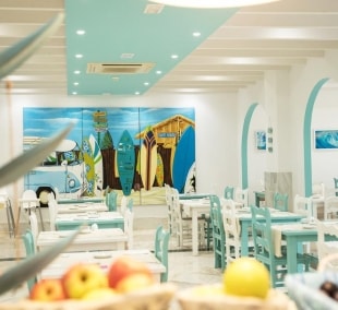 corralejo surfing colors hotelapartments restoranas 17095