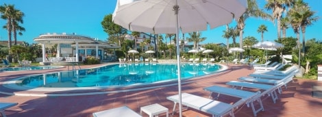 Costa Azzurra Hotel & Residence, baseinas
