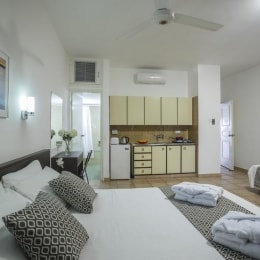 Costantiana Beach Hotel Apartments studio