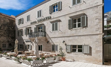 hotel croatia viesbutis pastatas